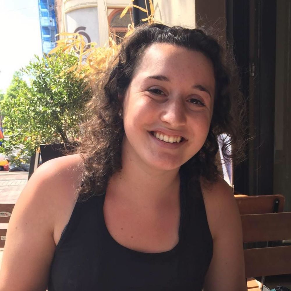 Meet your Posher, Becca